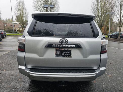 Used 2023 Toyota 4Runner TRD Off-Road Premium image 9