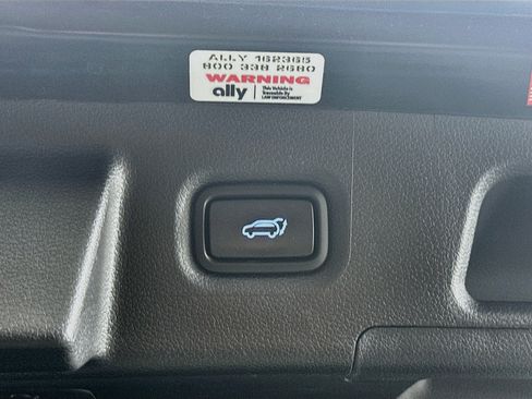 Used 2023 Hyundai Santa Fe SEL w/ Premium Package AWD/4WD image 31