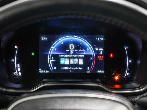 Used 2025 Toyota Corolla Cross XLE w/ Convenience Package FWD image 24