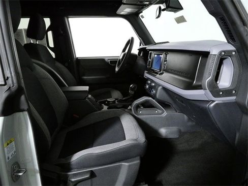 Certified 2023 Ford Bronco Base image 10