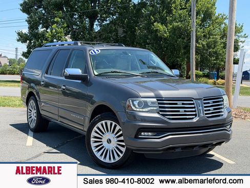 Used 2015 Lincoln Navigator L 4WD w/ Equipment Group 101A Reserve image 1