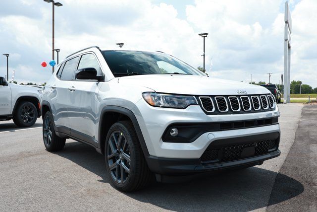 New 2026 Jeep Compass Latitude AWD/4WD image 3
