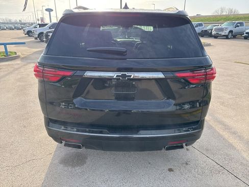 Used 2023 Chevrolet Traverse Premier w/ Redline Edition image 9