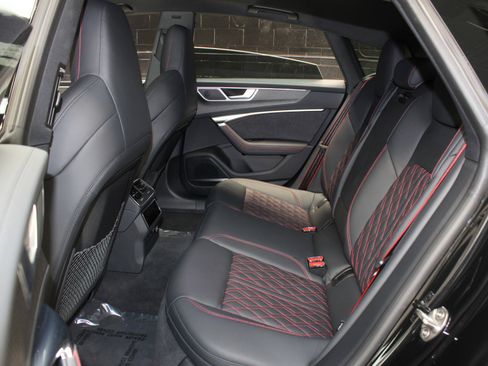 Used 2025 Audi S7 Premium Plus image 34