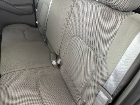 Used 2015 Nissan Frontier SV RWD image 29
