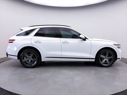 Used 2023 Genesis GV70 2.5T w/ Sport Prestige Package AWD/4WD image 46