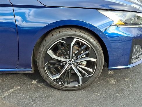 Used 2023 Nissan Altima 2.5 SR image 8