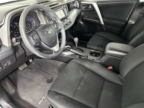 Used 2017 Toyota RAV4 LE image 14