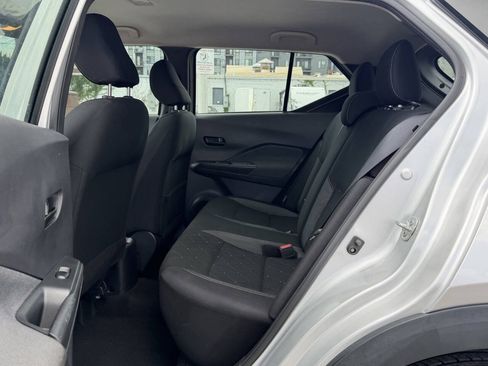 Used 2020 Nissan Kicks S FWD image 14