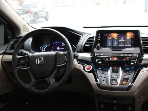 Used 2024 Honda Odyssey Elite image 29