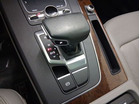 Used 2020 Audi Q5 2.0T Premium Plus w/ Premium Plus Package image 15