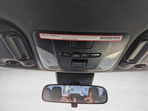 Used 2020 Toyota Corolla SE FWD image 20