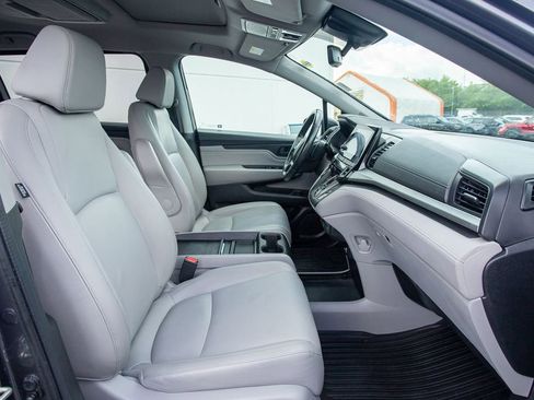 Used 2018 Honda Odyssey Touring image 23