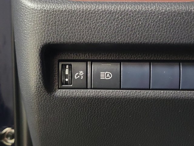 Used 2019 Toyota RAV4 Limited w/ All Weather Liner Package AWD/4WD image 24