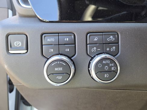 New 2026 GMC Sierra 2500 SLT w/ SLT Premium Package image 33