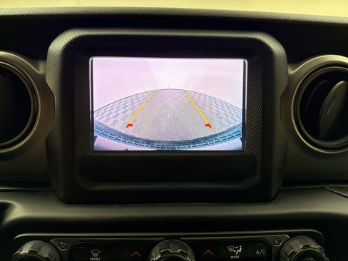 Used 2019 Jeep Wrangler Unlimited Sport S image 20