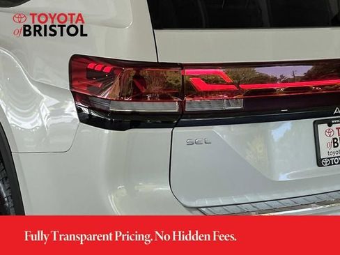 Used 2024 Volkswagen Atlas Peak Edition SEL AWD/4WD image 5