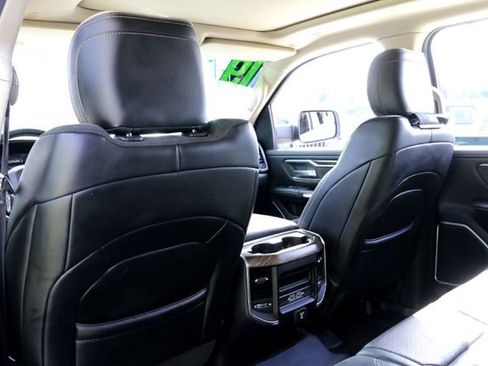 Used 2019 RAM 1500 Laramie RWD image 22