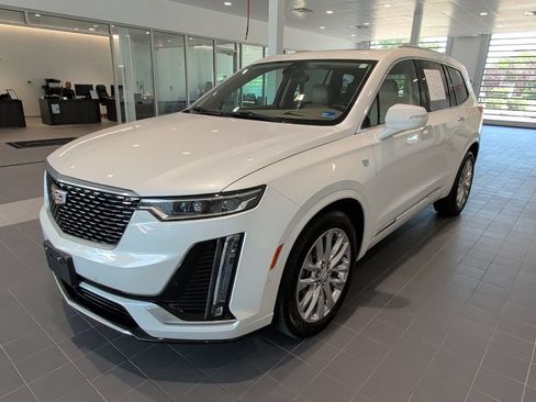 Certified 2022 Cadillac XT6 Premium Luxury w/ Platinum Package AWD/4WD image 7