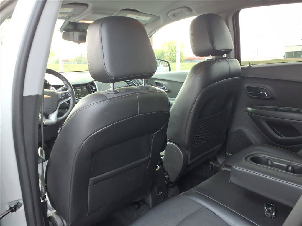 Used 2019 Chevrolet Trax LT w/ LT Convenience Package AWD/4WD image 27