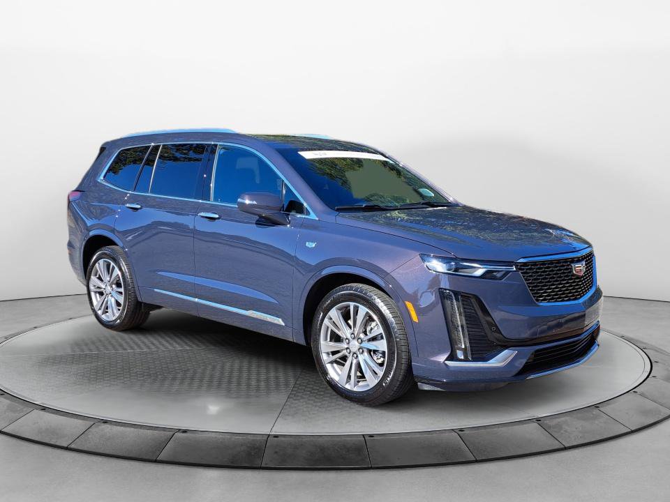 Used 2025 Cadillac XT6 Premium Luxury FWD image 1