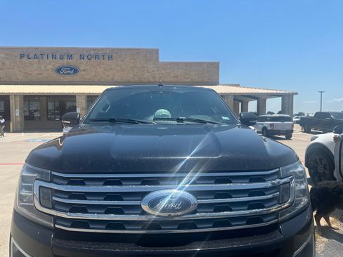 Used 2021 Ford Expedition Limited AWD/4WD image 8