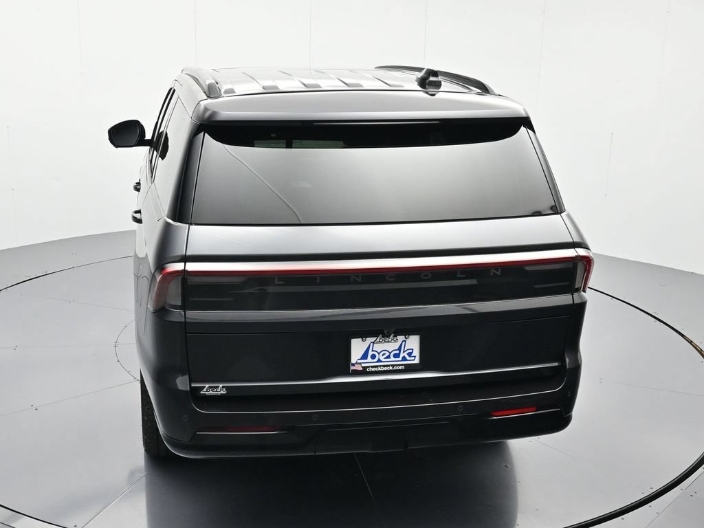 New 2026 Lincoln Navigator Reserve w/ Jet Appearance Package AWD/4WD image 35
