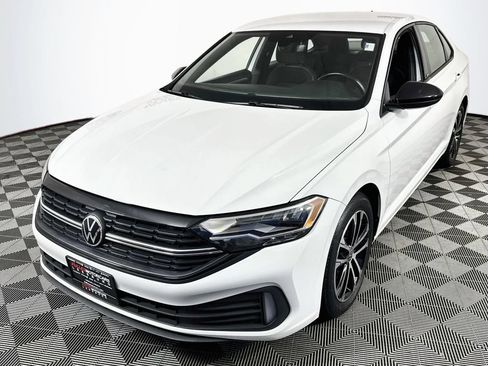 Used 2024 Volkswagen Jetta Sport FWD image 3