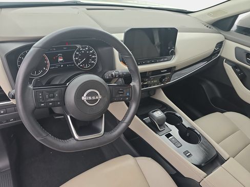 Used 2023 Nissan Rogue SL w/ SL Premium Package FWD image 16