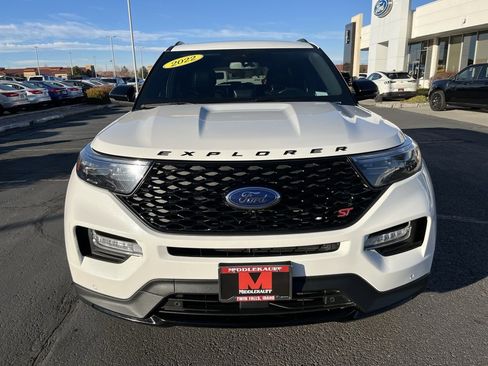 Used 2022 Ford Explorer ST w/ Equipment Group 401A image 2