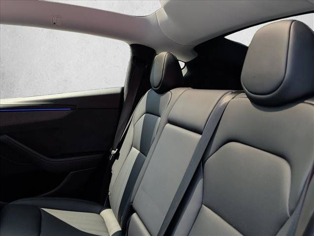 Used 2026 Tesla Model Y 2WD image 19