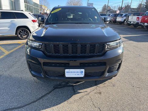 Used 2025 Jeep Grand Cherokee L Altitude image 29