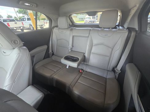 Used 2019 Cadillac XT4 Premium Luxury FWD image 10