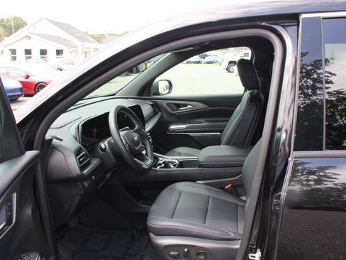 Used 2026 Chevrolet Traverse LT FWD image 10