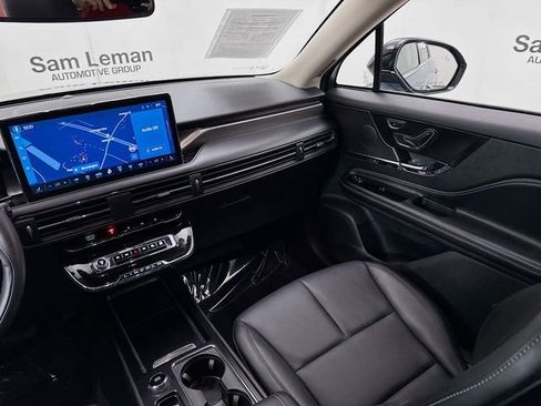 Used 2023 Lincoln Corsair Reserve image 23