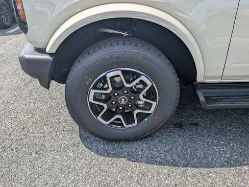 New 2026 Ford Bronco Outer Banks AWD/4WD image 5