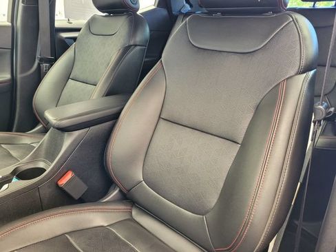 Used 2023 Chevrolet Bolt EUV Premier w/ Sun & Sound Package FWD image 20