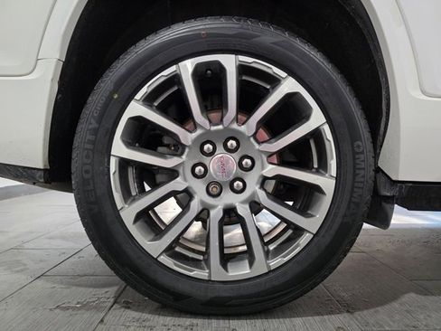 Used 2022 GMC Acadia Denali w/ Denali Ultimate Package image 26