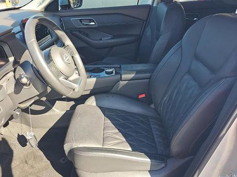 Used 2023 Nissan Rogue Platinum w/ Platinum Premium Package image 5