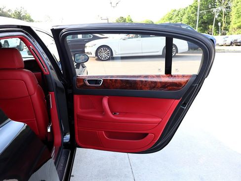 Used 2006 Bentley Flying Spur Flying Spur AWD/4WD image 38