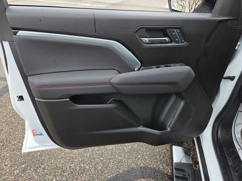 Used 2024 Chevrolet Colorado Z71 w/ Z71 Convenience Package 2 image 15