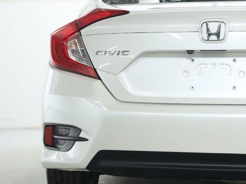 Used 2017 Honda Civic EX image 18