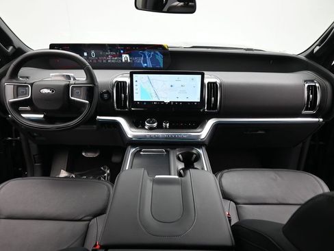 New 2025 Ford Expedition Max Platinum w/ Stealth Performance Package image 37