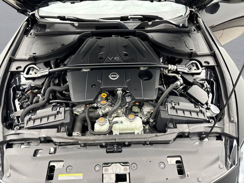 Used 2024 Nissan Z Performance w/ Floor Mat Package RWD image 25