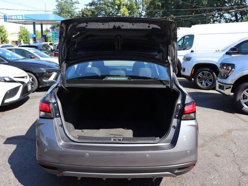 Used 2025 Nissan Versa SV FWD image 43