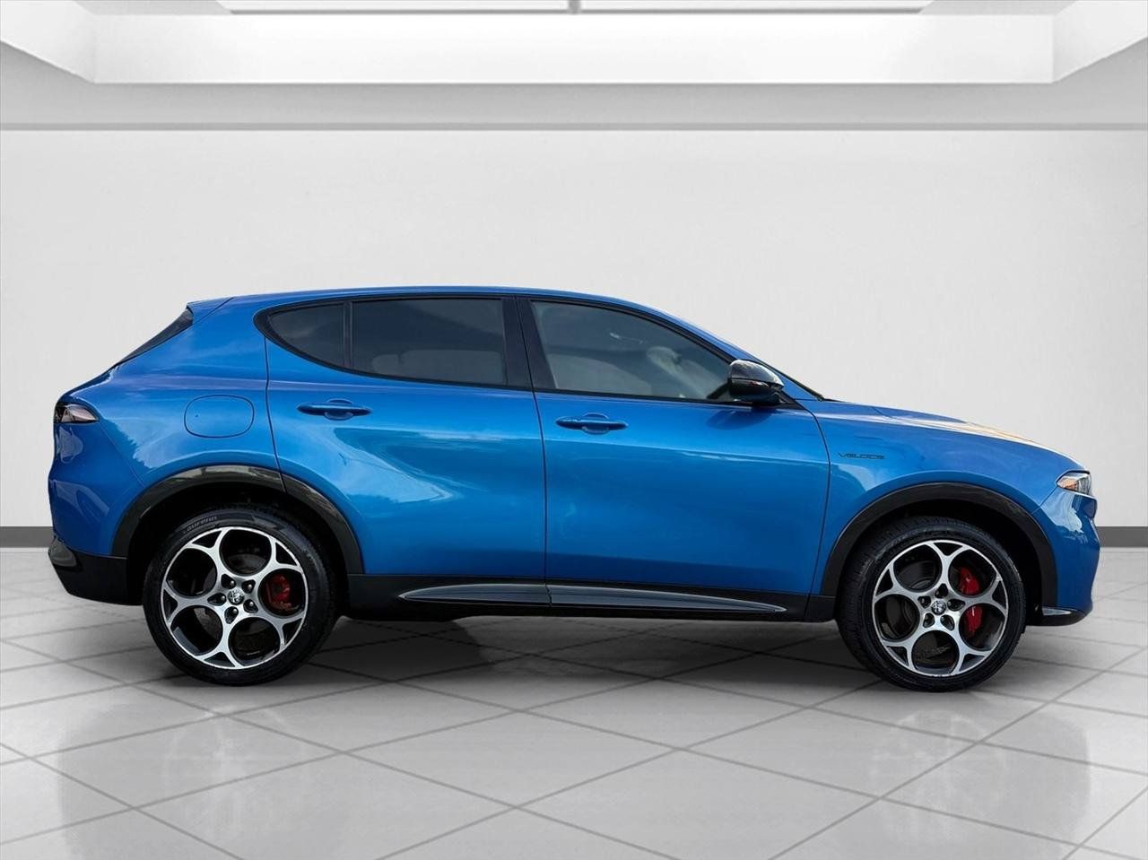Used 2024 Alfa Romeo Tonale Veloce AWD/4WD image 6