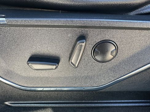 Used 2023 Ford F250 Lariat w/ Lariat Ultimate Package image 38