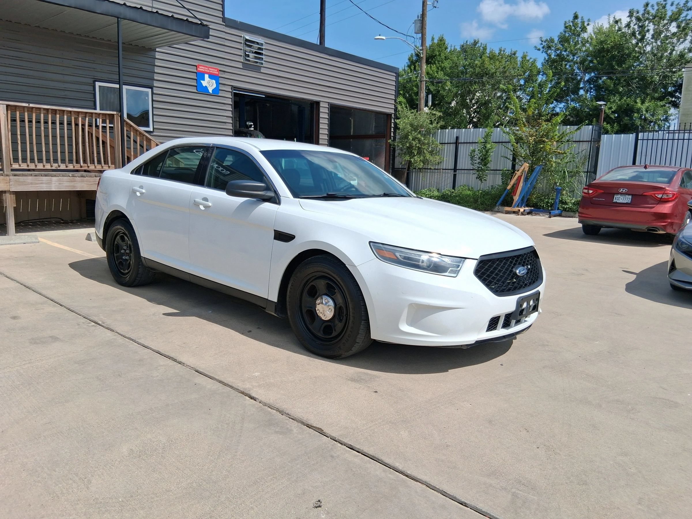 Used 2017 Ford Taurus Police Interceptor w/ Trunk Upfit Package FWD image 13