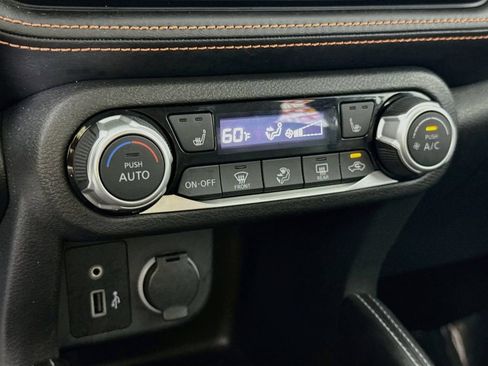 Certified 2020 Nissan Kicks SR w/ SR Premium Package FWD image 8
