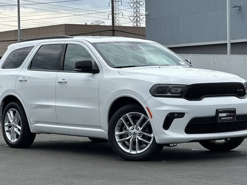 Used 2023 Dodge Durango GT image 2